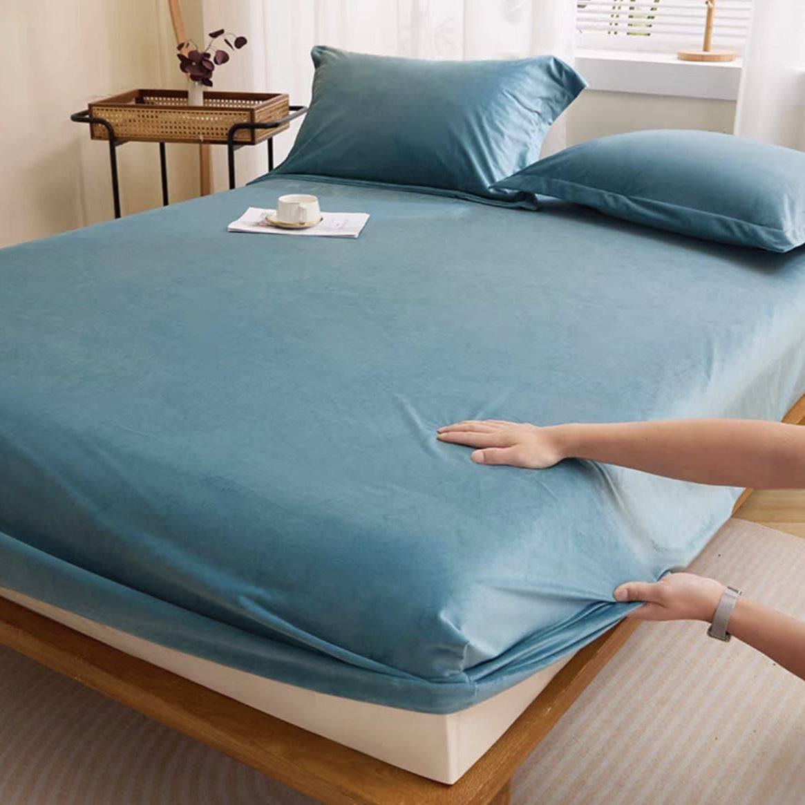 Velvet Bedsheet