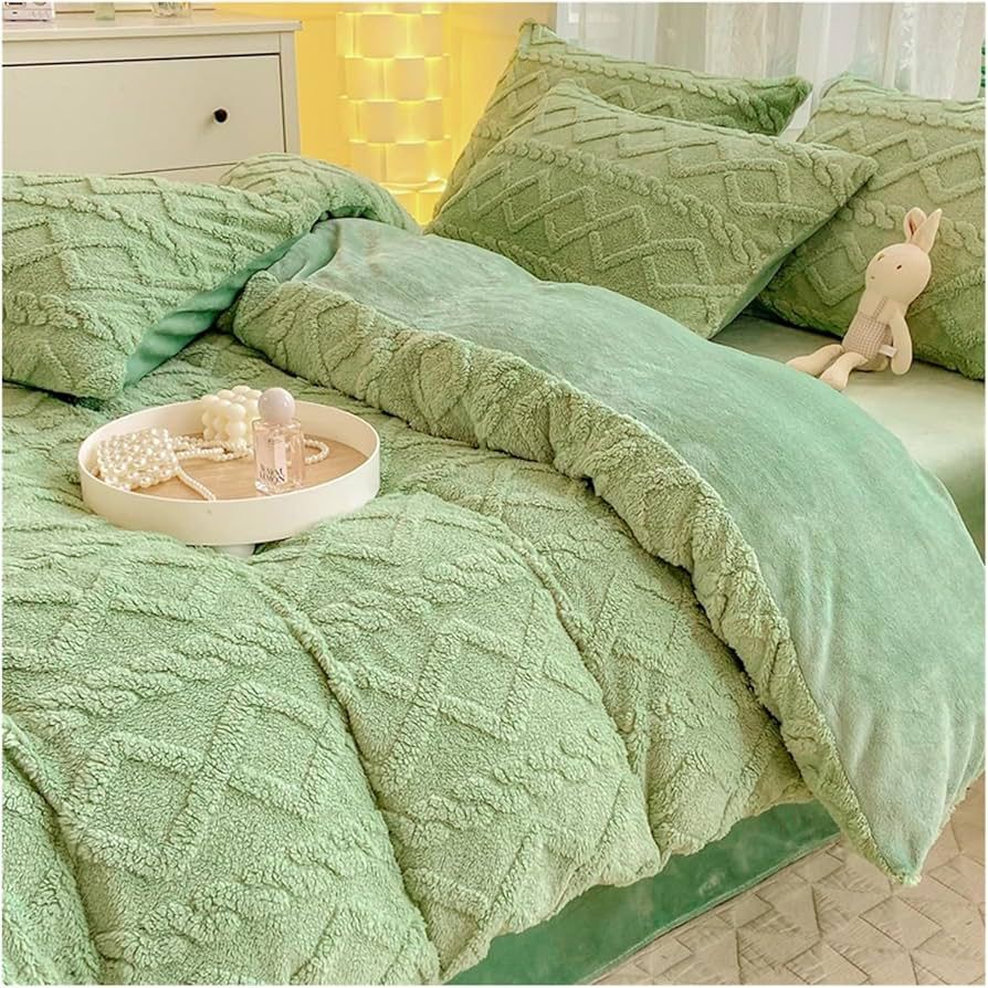 Geometric Fleece Comforter