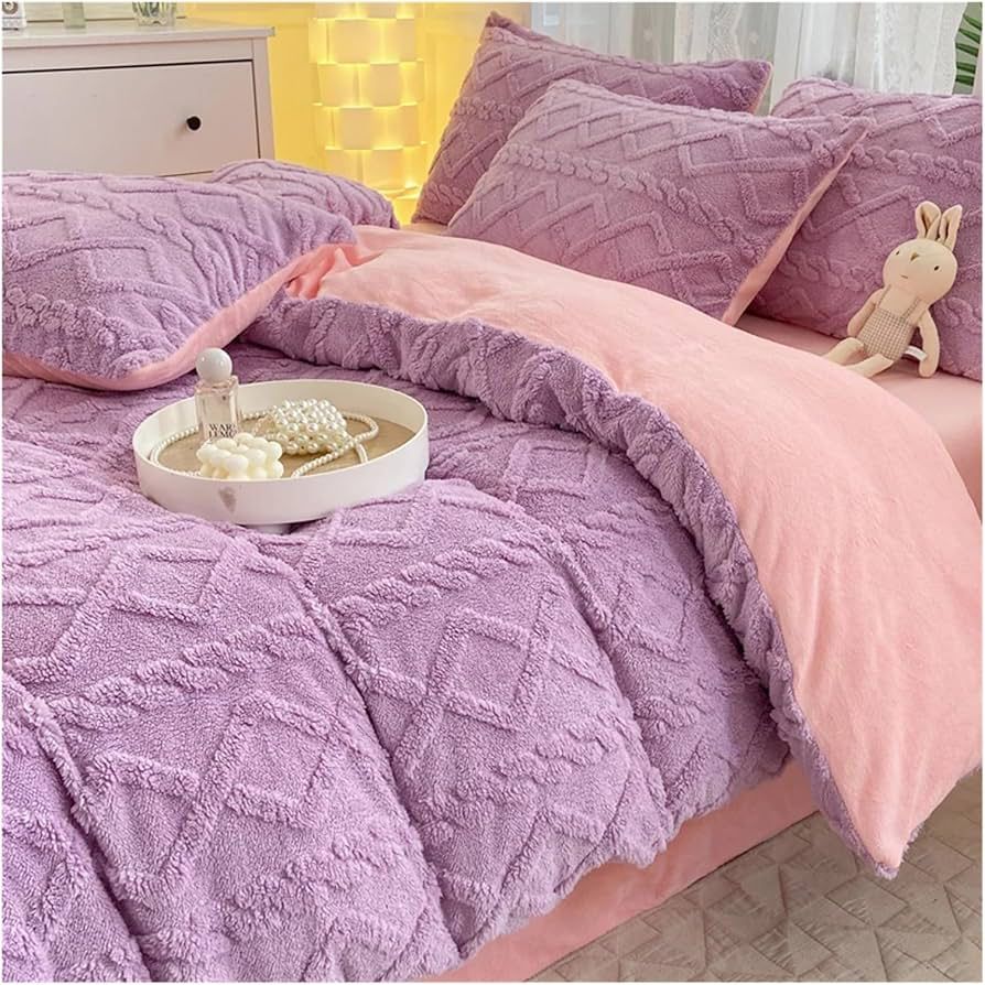 Geometric Fleece Comforter